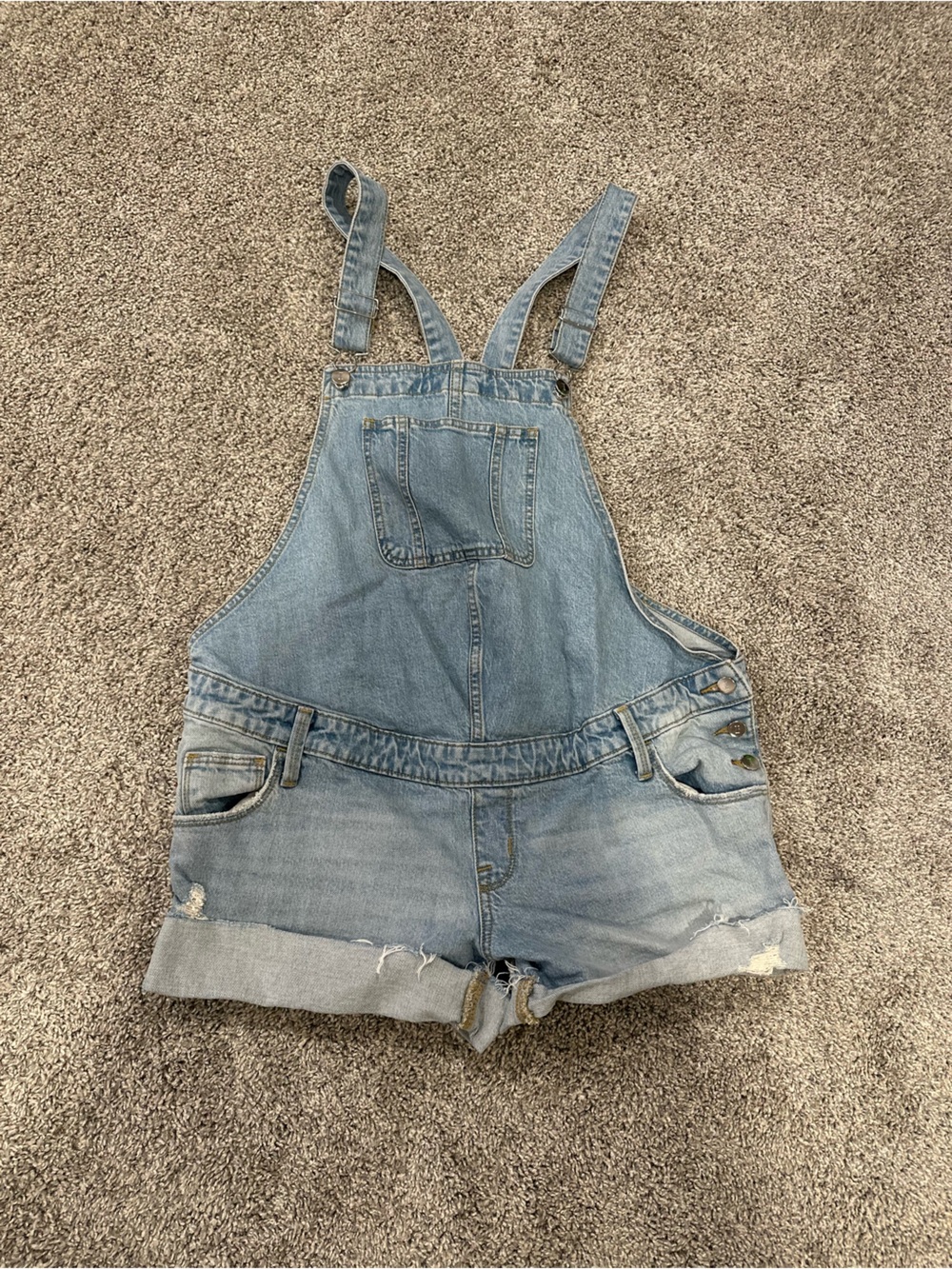 Isabel Maternity by Ingrid & Isabel Light Wash Denim Short Overalls
